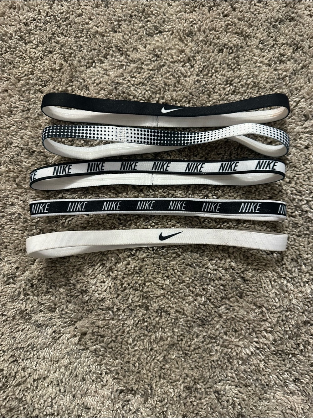 Nike Black and White Elastic Headbands Set